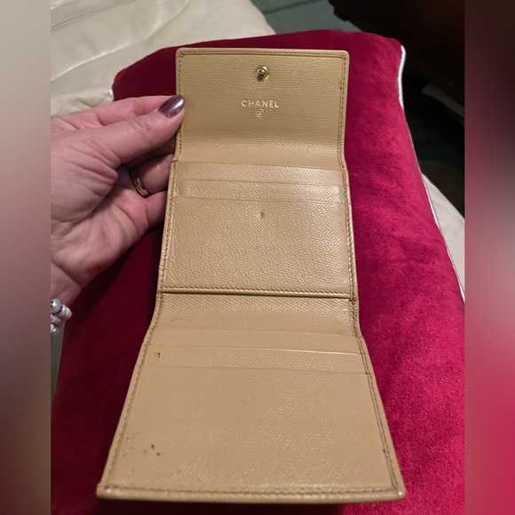 Chanel beige Caviar leather CC logo Trifold wallet. Made in Italy . - Picture 5 of 10